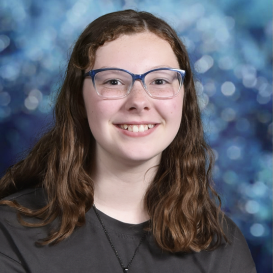 Laura Russell head shot