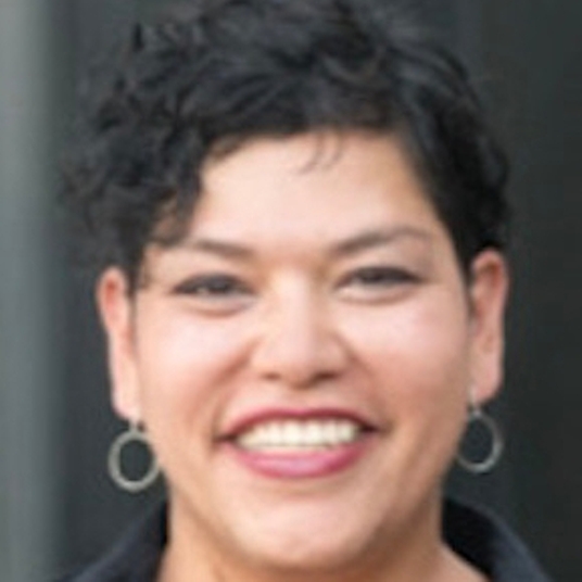 Amy Lizardo head shot