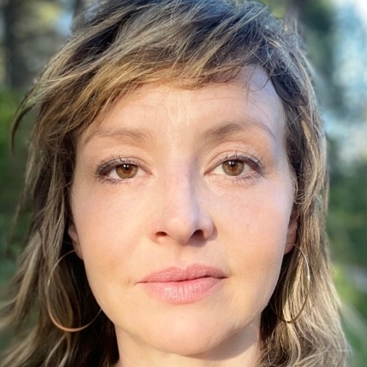 Kjerstine Anderson* head shot