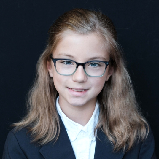 Emma Luettel head shot