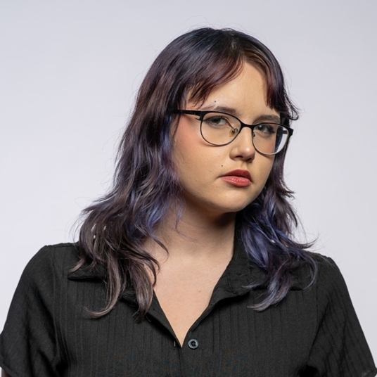 Joce Toenes* head shot