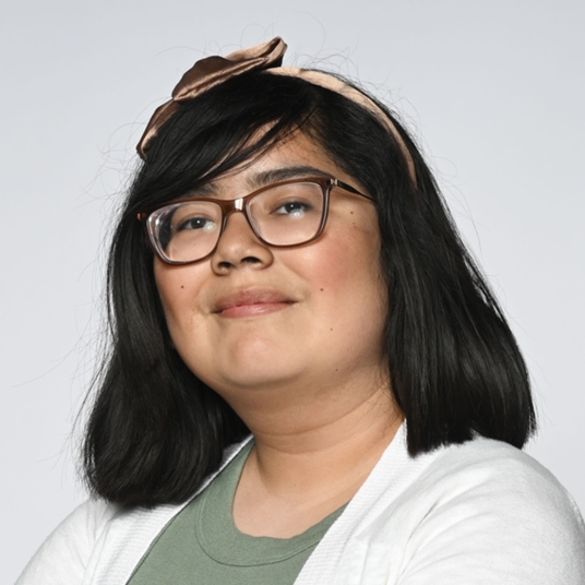 Isis Munoz head shot