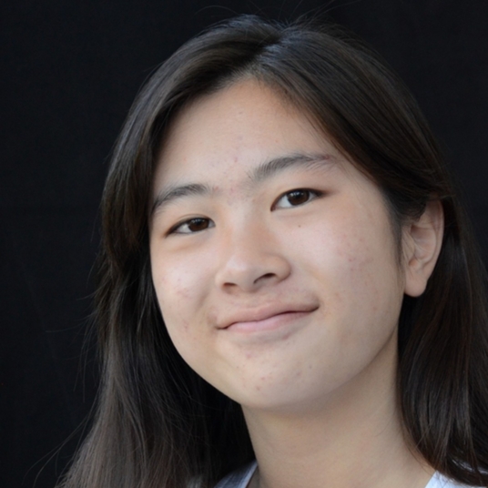 Mia Ouchida head shot