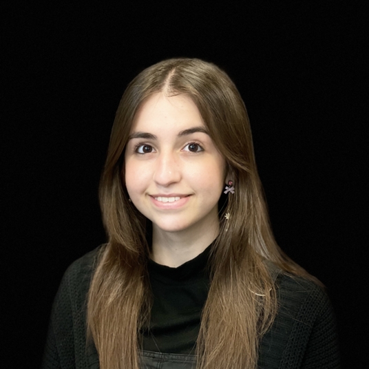 Lila Ozaysin head shot
