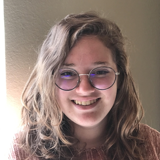 Annabelle Burg head shot