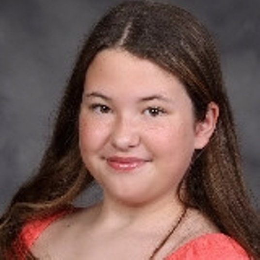 Bella Fruits head shot