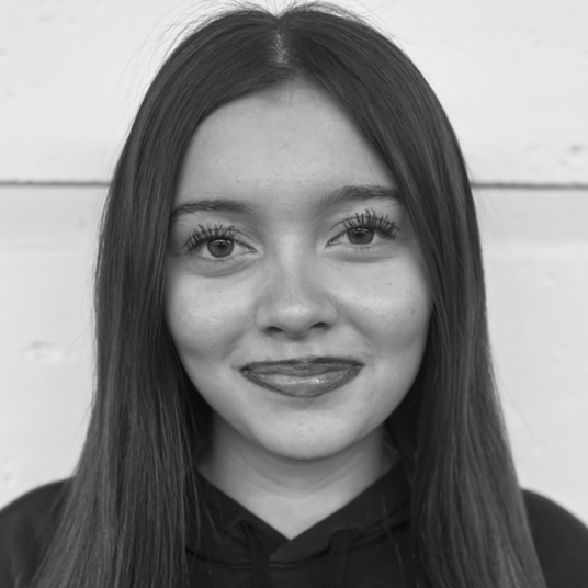 Elanur Kumas head shot
