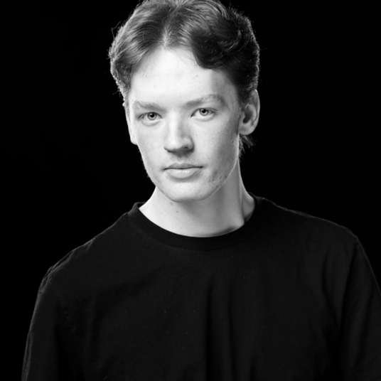 Kenton Tracy head shot