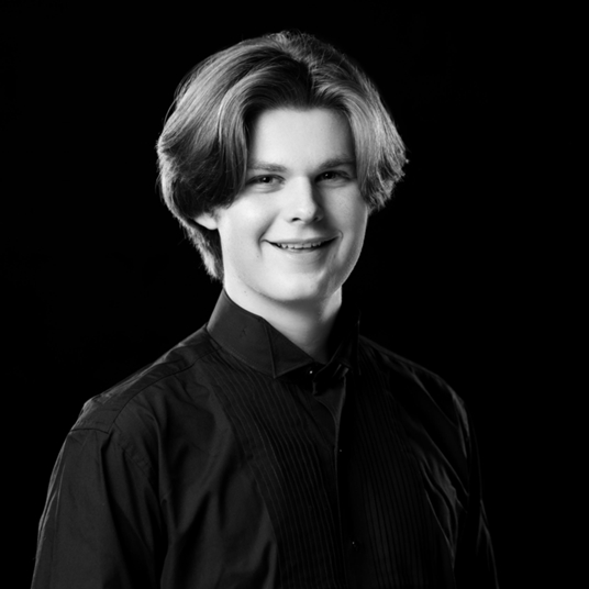 Kai Earwood head shot