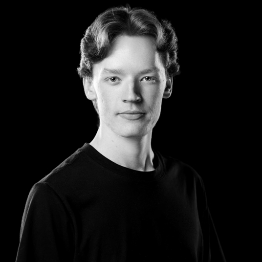 Kenton Tracy head shot