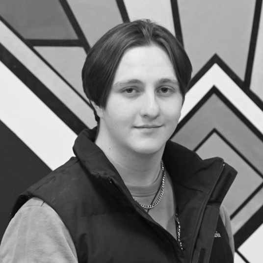 Dexter Devetten head shot