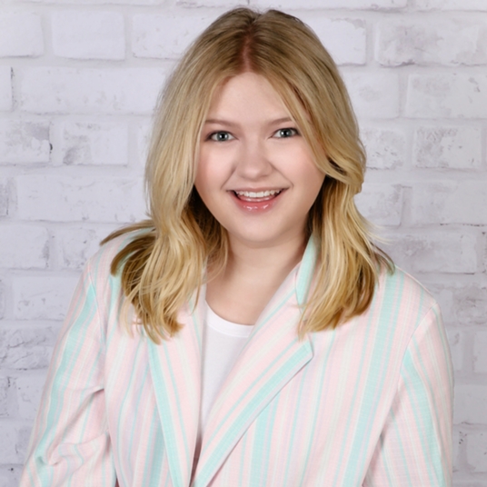 Emily Afdahl head shot