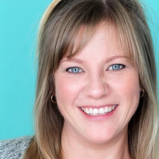 Annie Hickey head shot