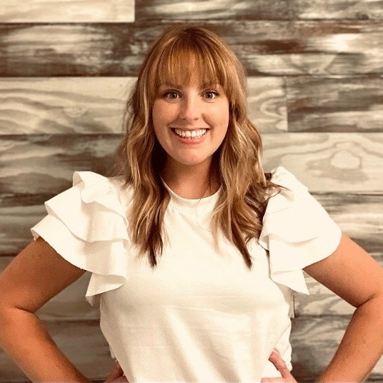 Caroline Dill head shot