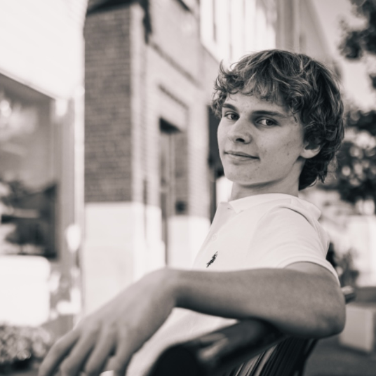Timothy Knapp head shot