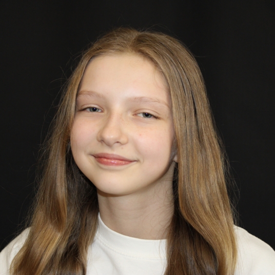 Jenevieve Nabinger head shot