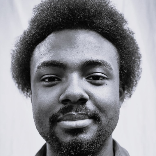 Ezra Deboise head shot