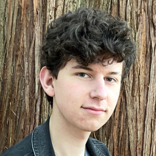 Luc Amos*+ head shot