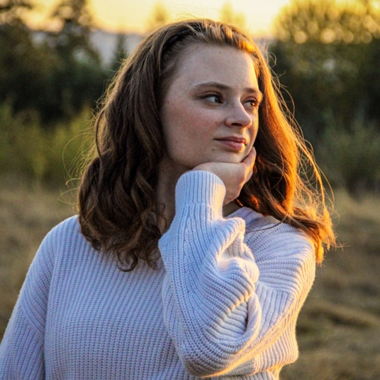 Lucy Cantwell* head shot