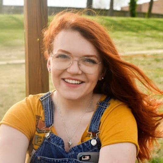 Abigail Andrews head shot