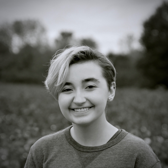 Kaylie Yoder head shot