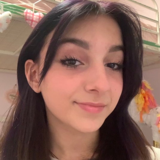 Daniella Salvatore head shot
