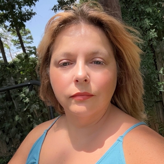 Angela Gordon head shot