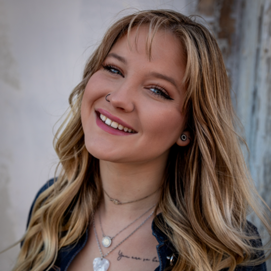 Grace Riley head shot