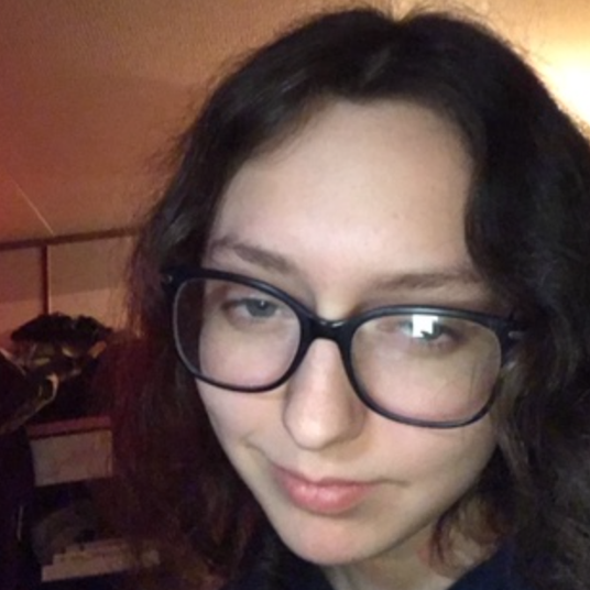 Bella Dotson head shot