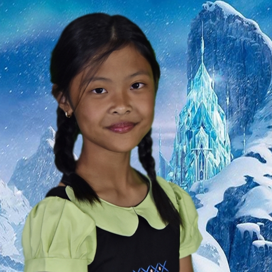 Hannah Almazan head shot