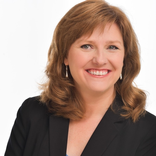 Amy Scheers head shot