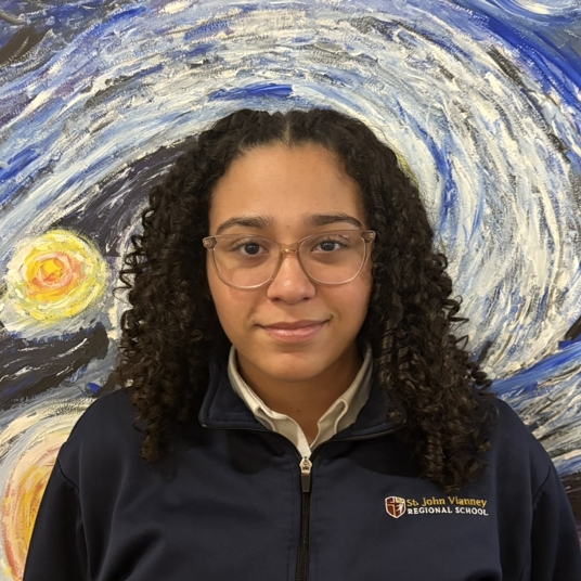 Antonella Espinal Lopez head shot