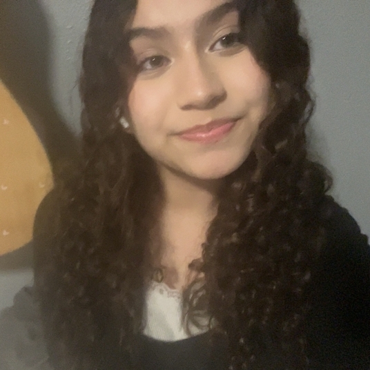 Laura Lopez head shot