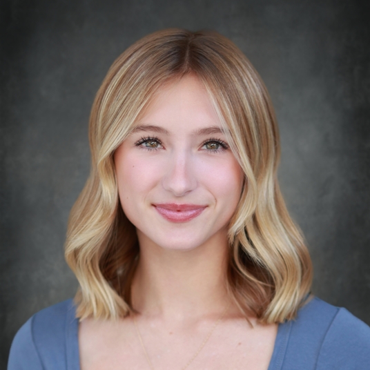 Averie Phillips* head shot