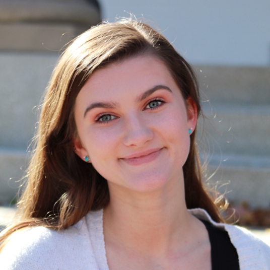 Sarah Barry head shot