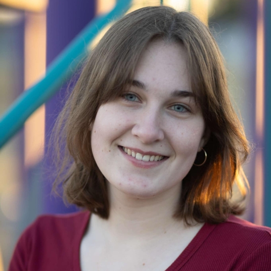 Emma Twedt head shot