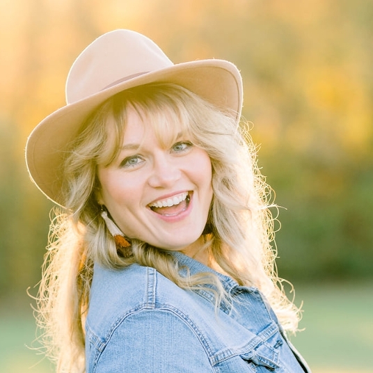 Emily Stogner head shot