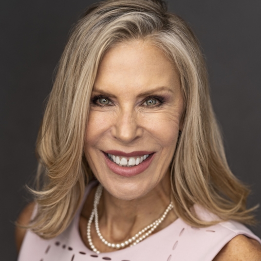 Anne Jarman McPhillips head shot