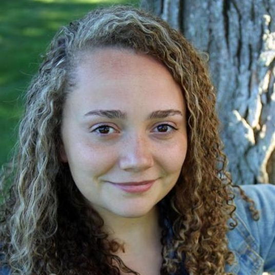 Julia Anthon head shot