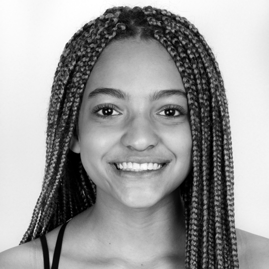 Naila Gomez '21 head shot