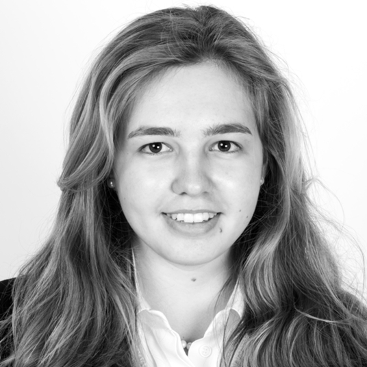 Victoria Benderschi '23 head shot