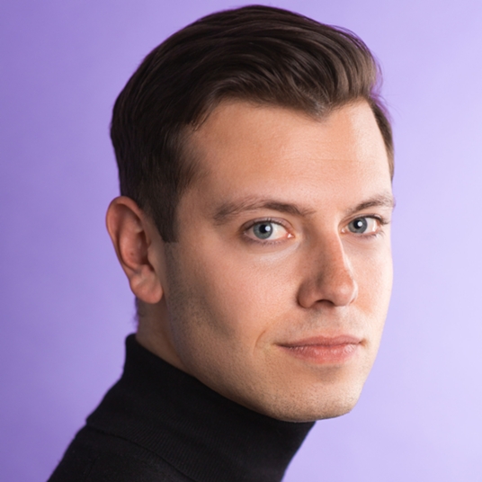 Casey Huls head shot