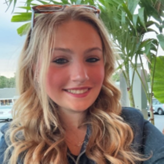 Talia Landow head shot