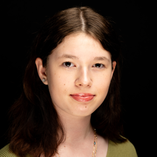 Alina Golub head shot