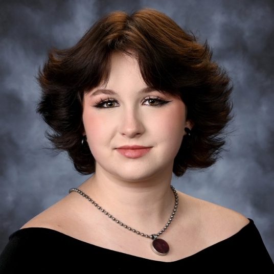 Tabitha Schlee head shot