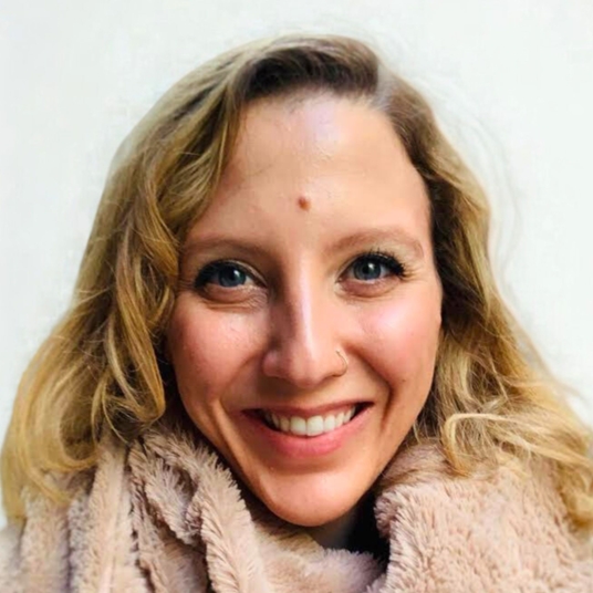 Courtney Stein Cairncross head shot