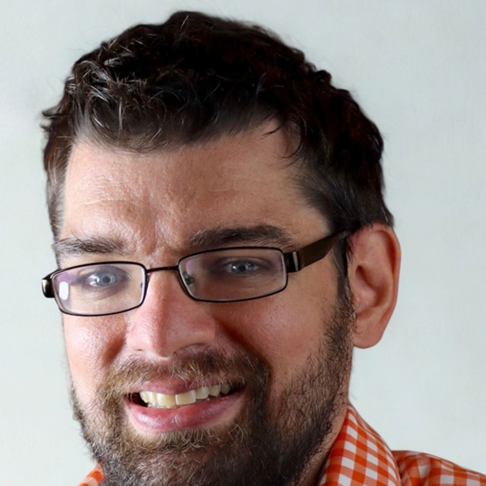 Fran Sillau head shot