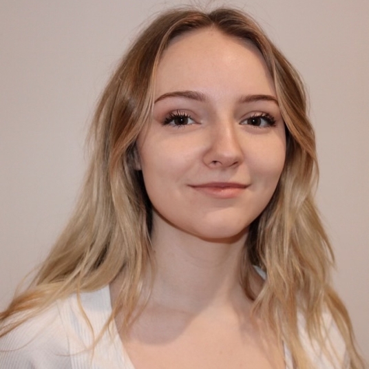 Kaylee Byers head shot