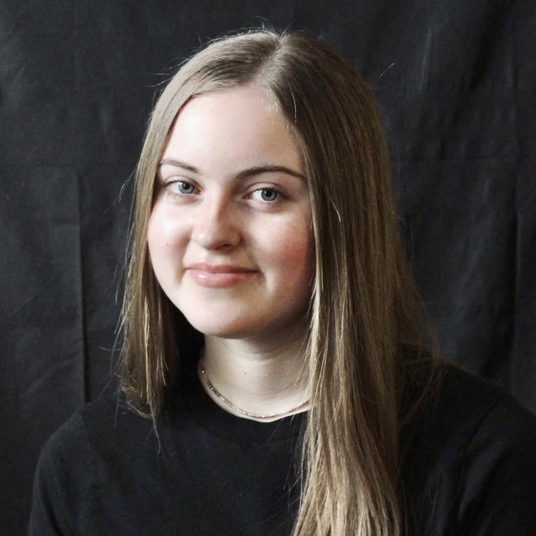 Ava Bradshaw head shot