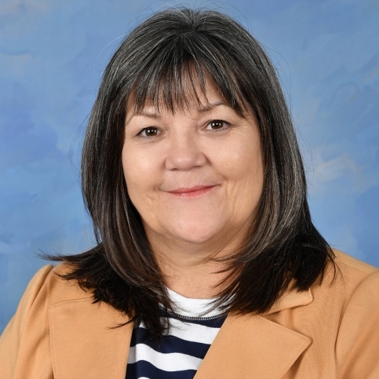 Laura Targett head shot